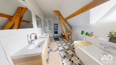 Maison - 190 m² - 4 pièces