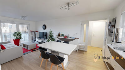 Appartement - 80 m² - 4 pièces