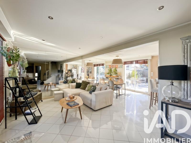 Maison - 160 m² - 7 pièces