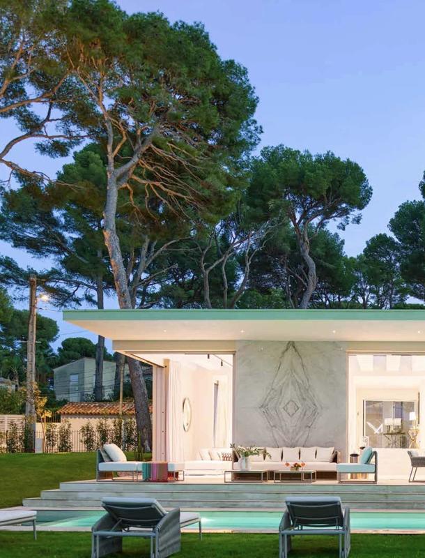 Maison - 404 m² - 8 pièces