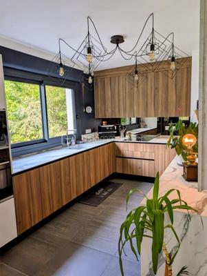 Maison traditionnelle - 185 m² - 6 pièces