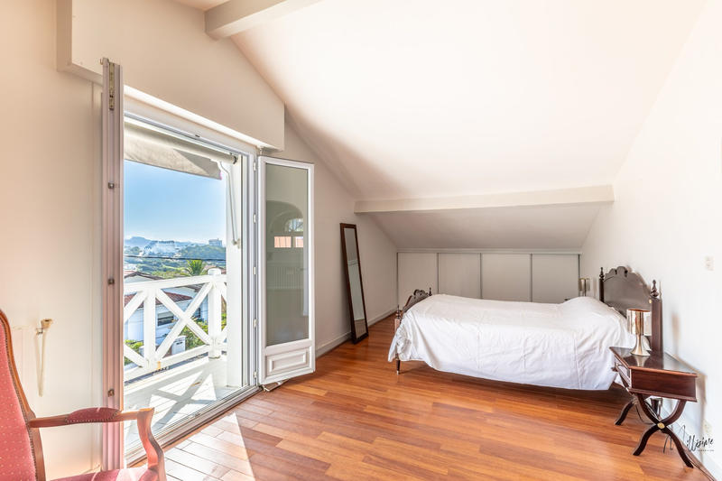 Maison - 153 m² - 6 pièces