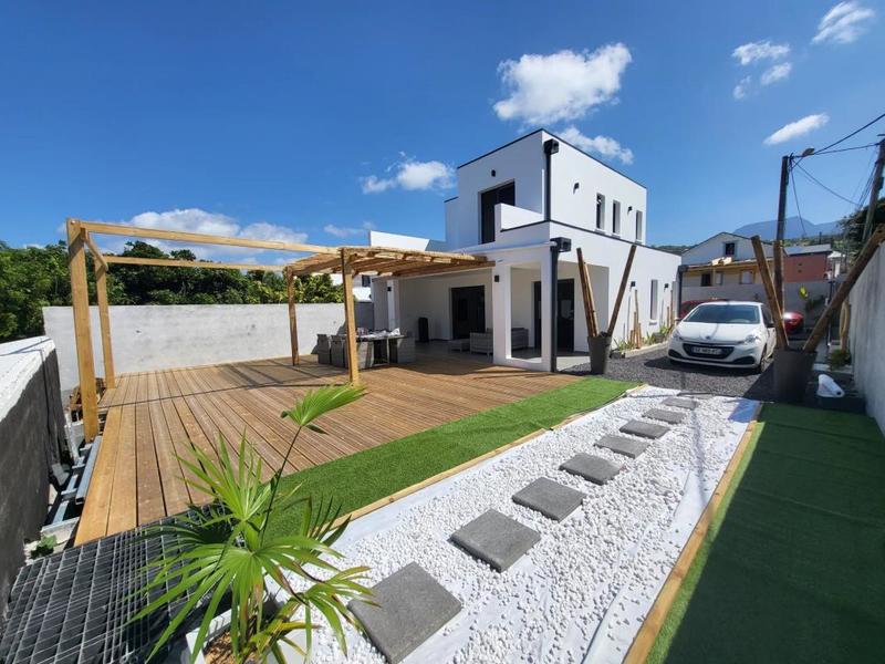 Villa - 100 m² - 4 pièces