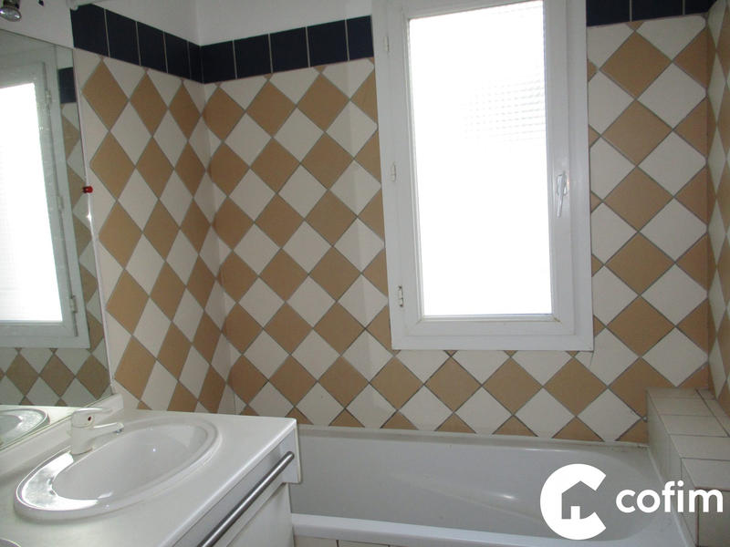 Maison - 117 m² - 5 pièces