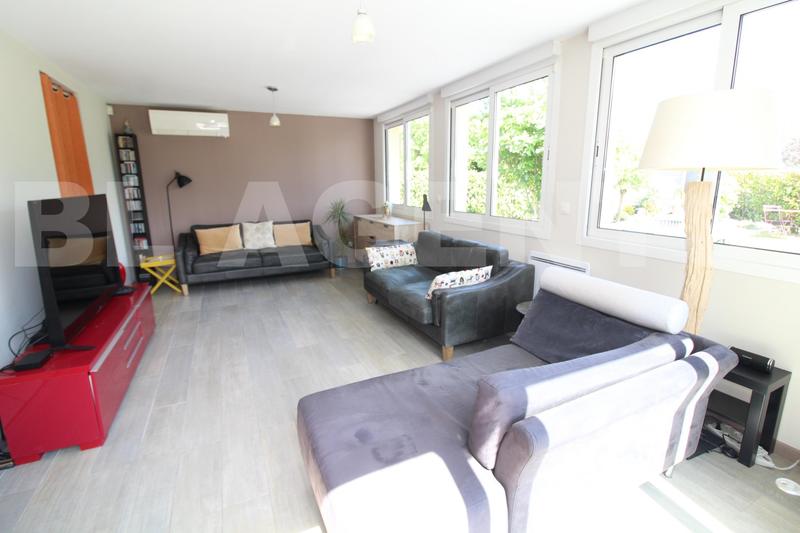 Maison traditionnelle - 158 m² - 7 pièces