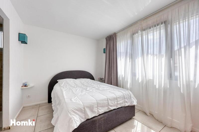 Appartement - 97 m² - 4 pièces