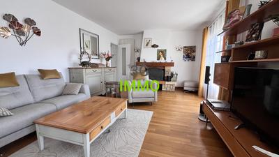 Maison - 140 m² - 7 pièces