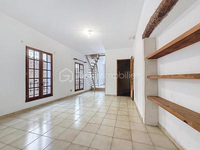 Maison de village - 80 m² - 4 pièces