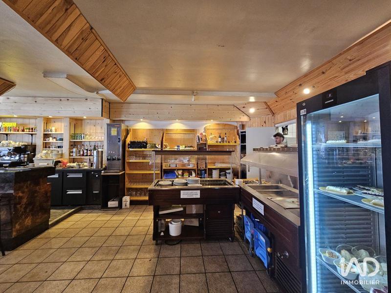 Local commercial - 190 m²