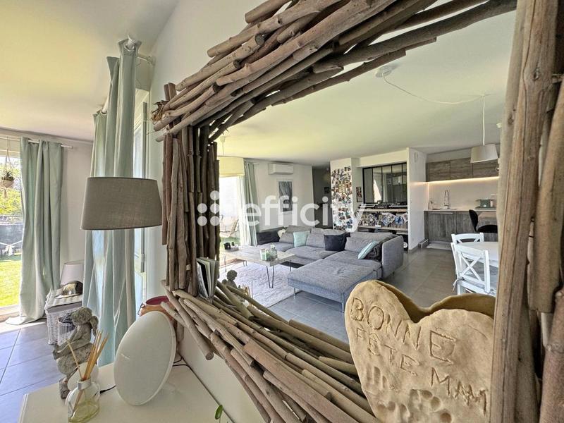 Appartement - 79 m² - 3 pièces