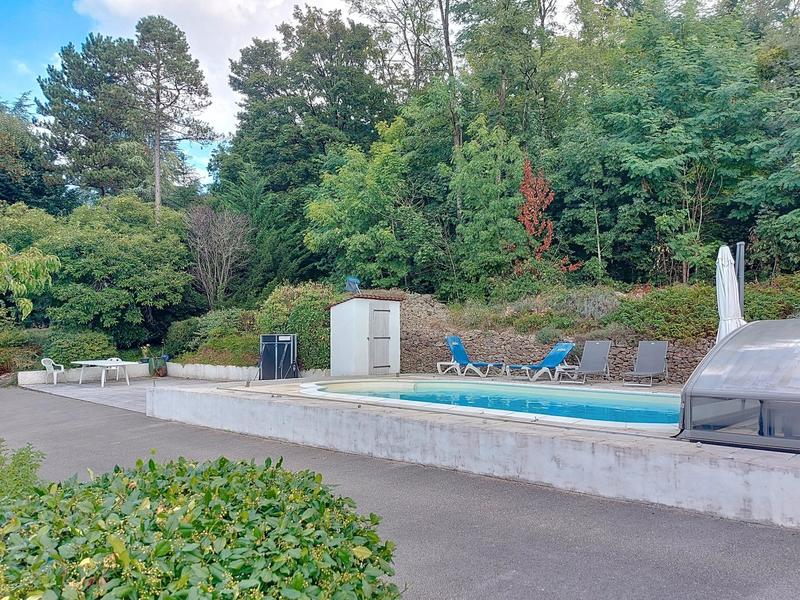 Maison - 161 m² - 8 pièces