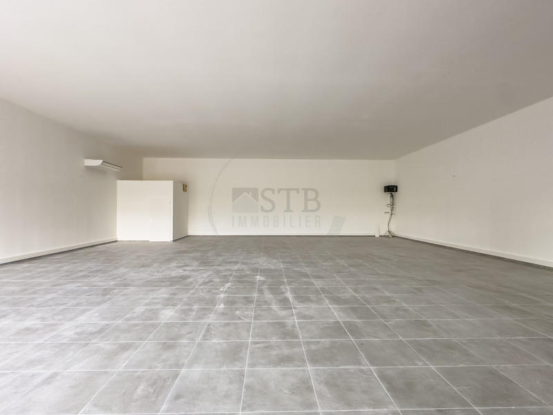 Local commercial - 259 m²