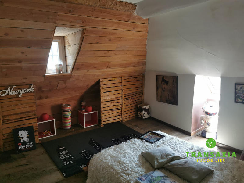 Maison traditionnelle - 306 m² - 16 pièces