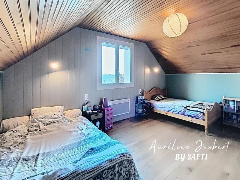 Maison - 151 m² - 6 pièces