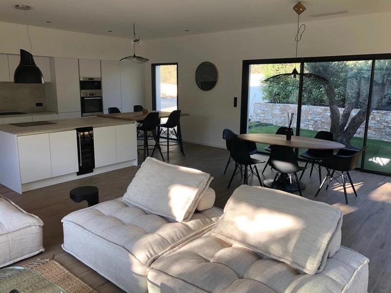 Villa - 180 m² - 5 pièces