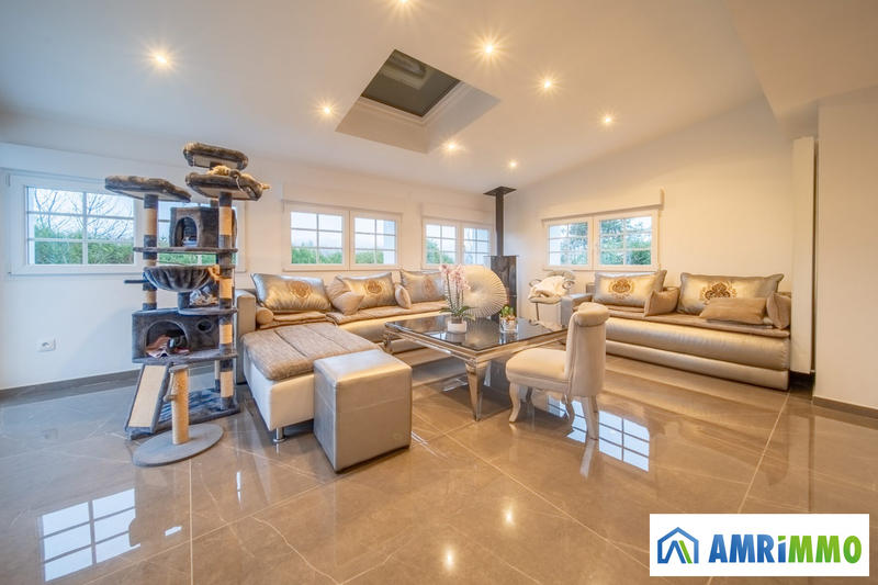 Maison - 148 m² - 6 pièces