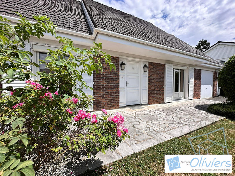 Maison - 181 m² - 8 pièces