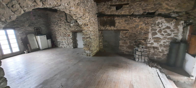 Maison - 328 m² - 7 pièces