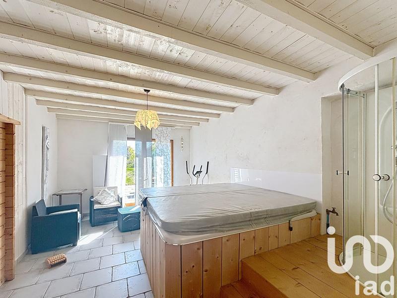 Maison - 245 m² - 8 pièces