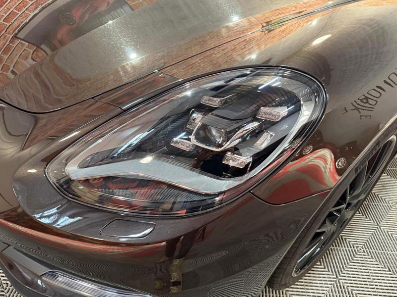 Porsche Panamera 462 cv