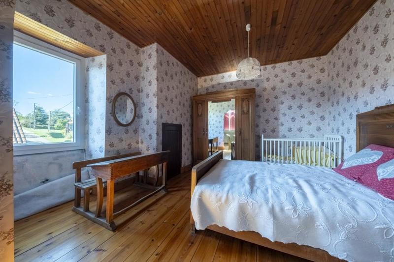 Maison en pierre - 232 m² - 7 pièces