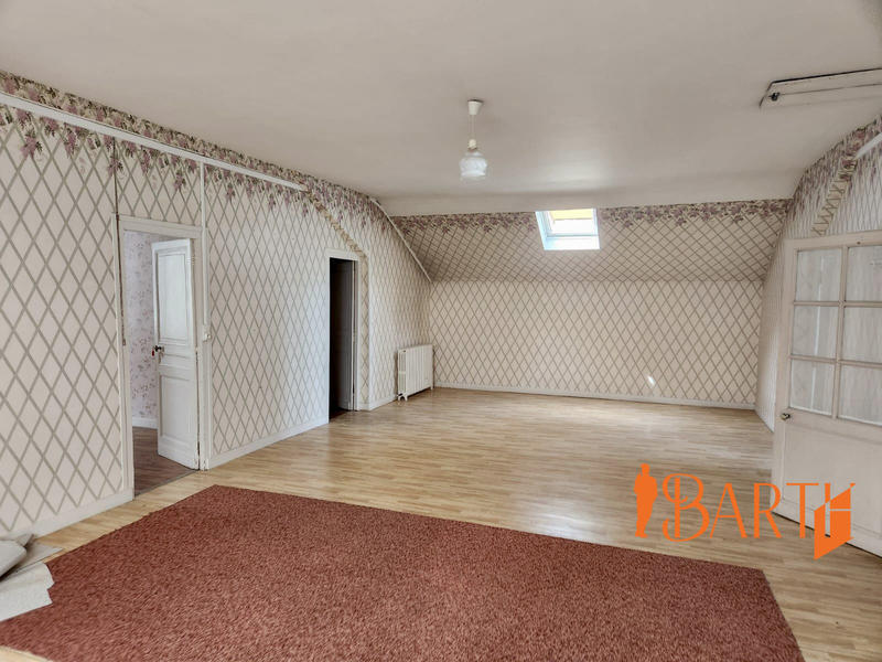 Maison - 480 m² - 16 pièces