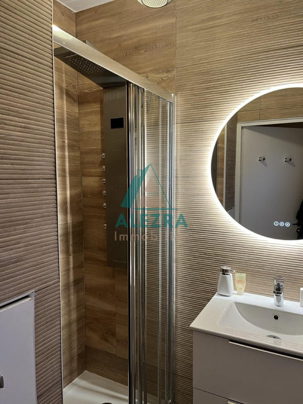 Appartement - 86 m² - 4 pièces