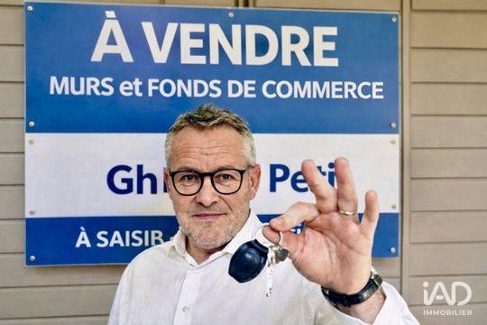 Local commercial - 301 m²