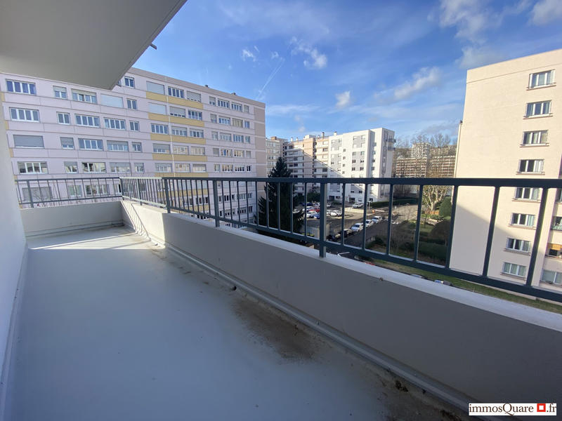 Appartement - 101 m² - 5 pièces