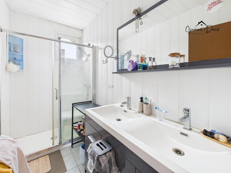 Maison - 90 m² - 5 pièces