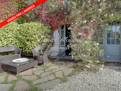 Demeure - 180 m² - 6 pièces