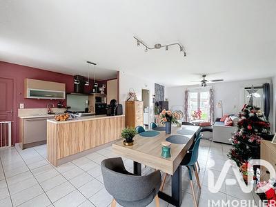 Maison - 120 m² - 6 pièces