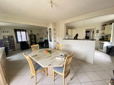 Immeuble - 181 m² - 6 pièces