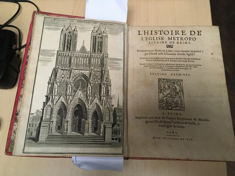 Marché aux livres et vieux papiers