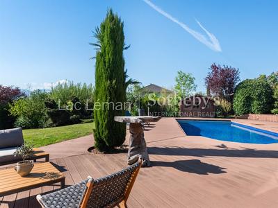 Maison - 286 m² - 7 pièces