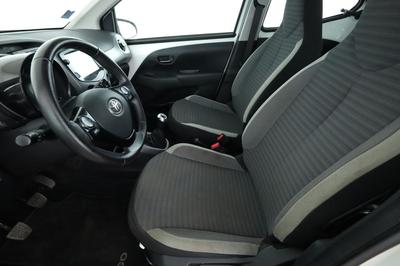 Toyota Aygo 1.0 Vvt-i X-Play 5p 72 ch