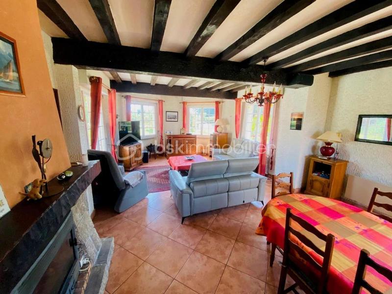 Demeure - 230 m² - 10 pièces