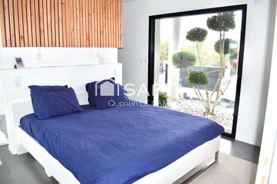 Maison - 187 m² - 9 pièces