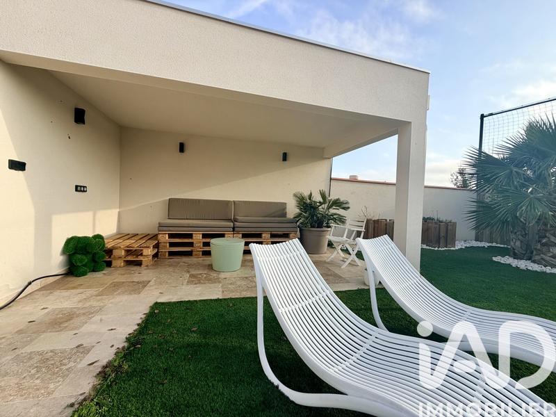 Maison - 246 m² - 9 pièces