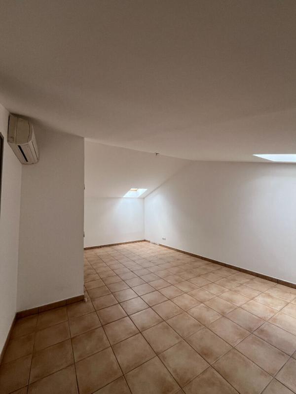 Appartement - 105 m² - 4 pièces