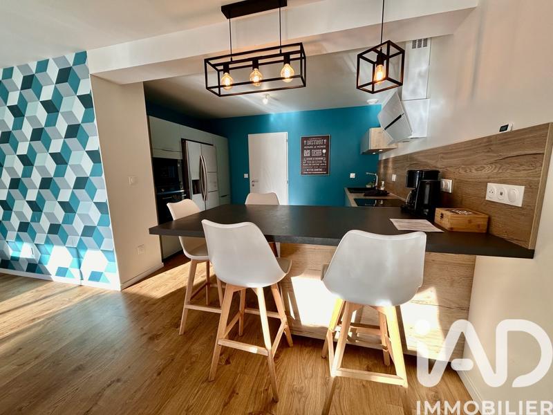 Maison - 248 m² - 6 pièces