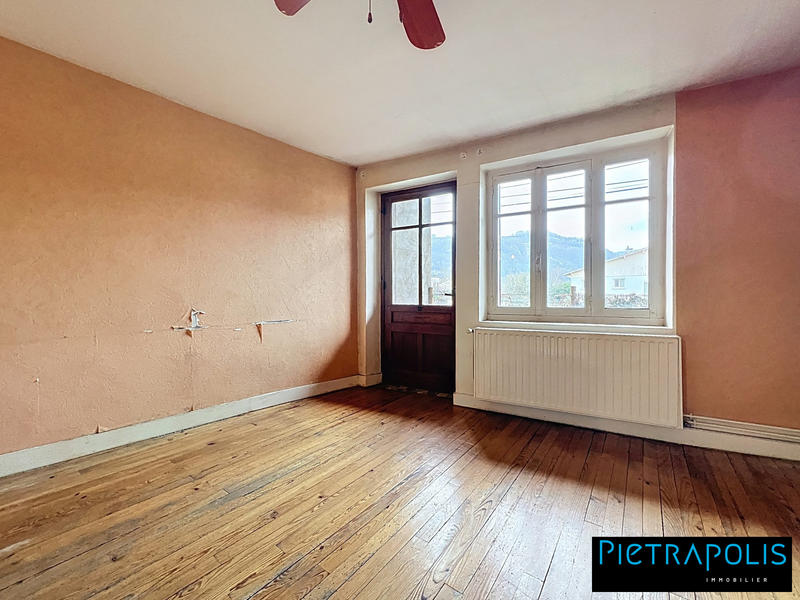 Maison - 97 m² - 4 pièces