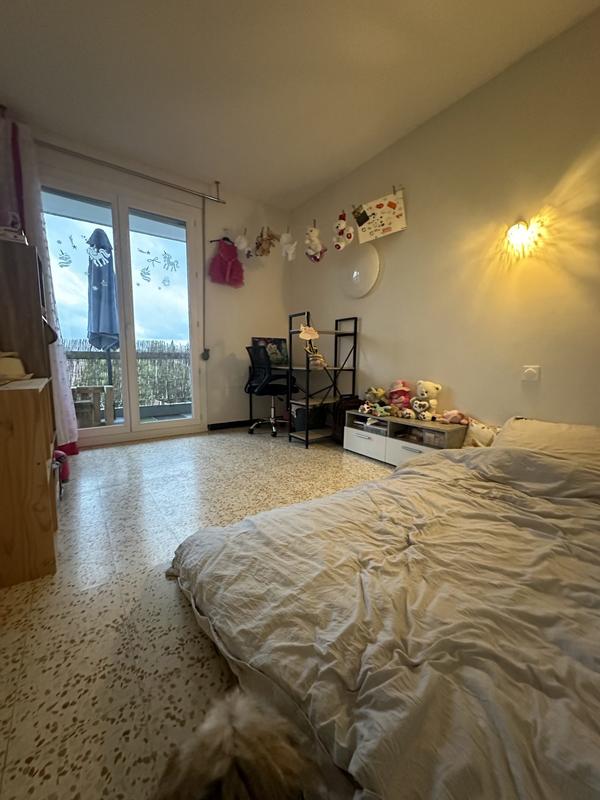 Appartement - 75 m² - 4 pièces