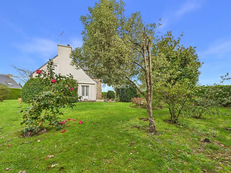 Maison - 187 m² - 8 pièces