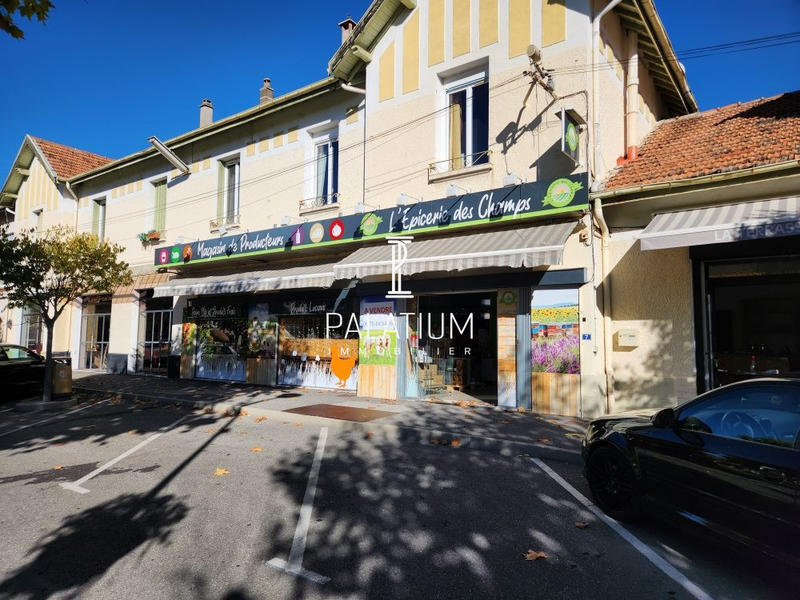 Fonds de commerce - 175 m²