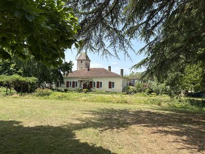 Château - 461 m² - 15 pièces