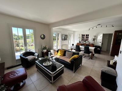 Maison - 149 m² - 7 pièces