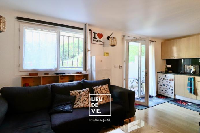 Appartement ancien - 43 m² - 3 pièces