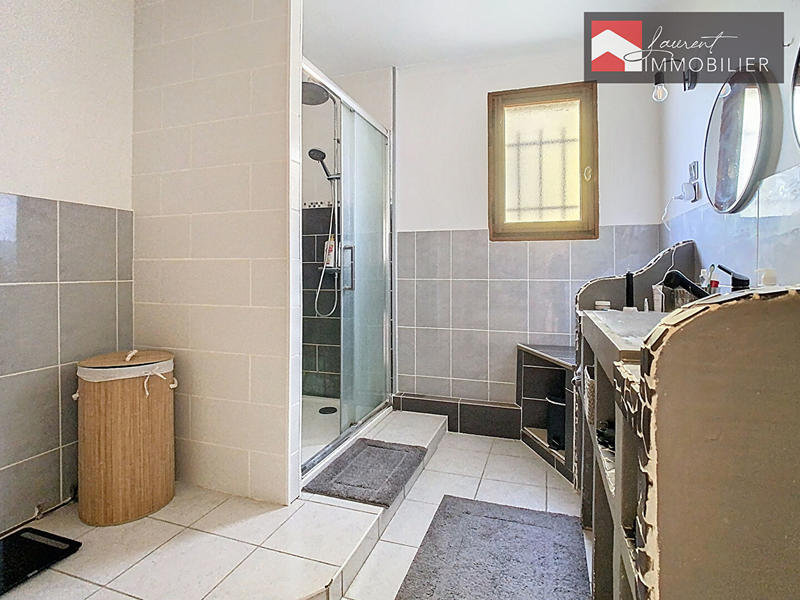 Maison - 174 m² - 7 pièces