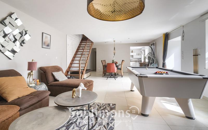 Maison - 177 m² - 5 pièces